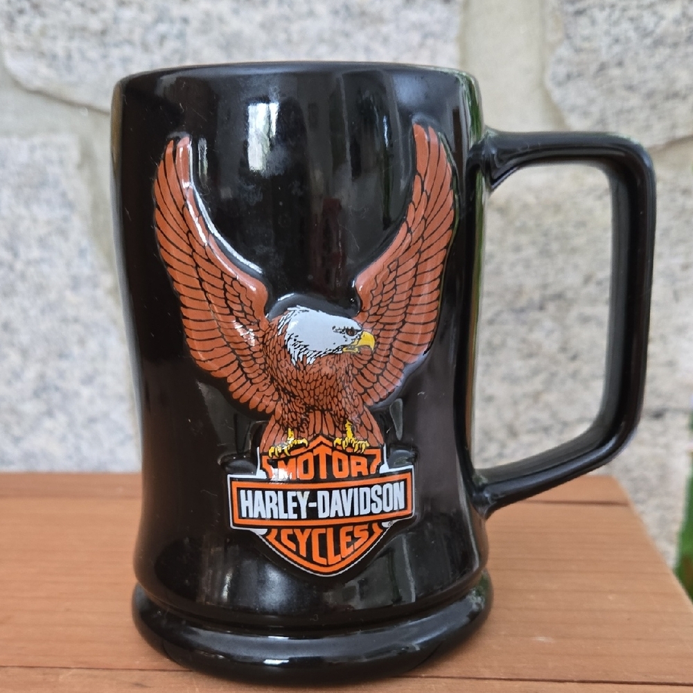 Harley-Davidson Black and Orange Eagle Mug 16 Ounce
